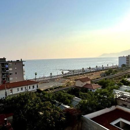 Casa Solymar Apartman Vallecrosia Kültér fotó