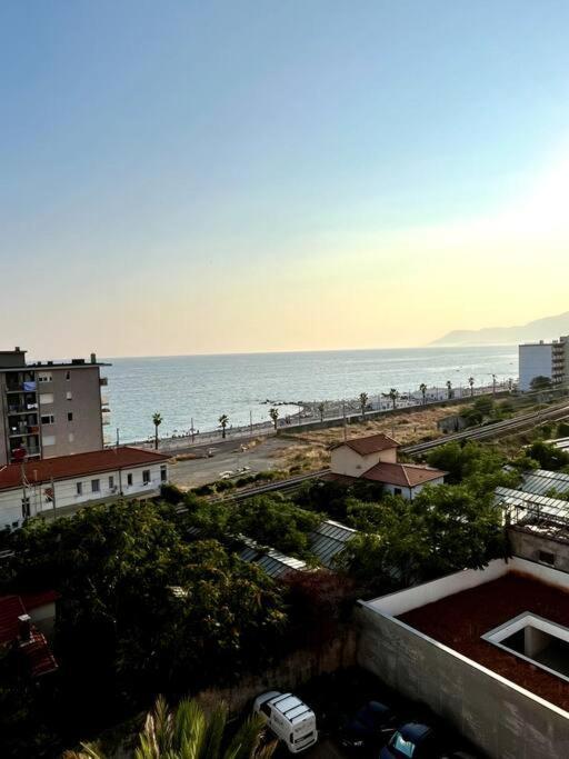 Casa Solymar Apartman Vallecrosia Kültér fotó