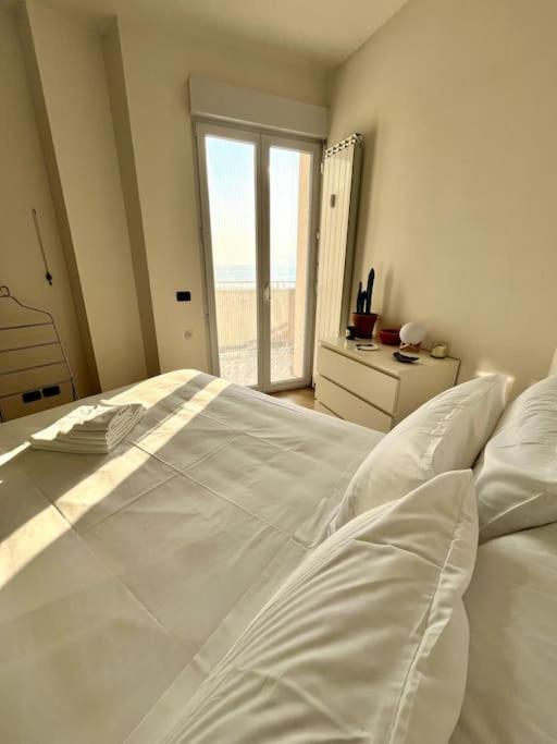Casa Solymar Apartman Vallecrosia Kültér fotó