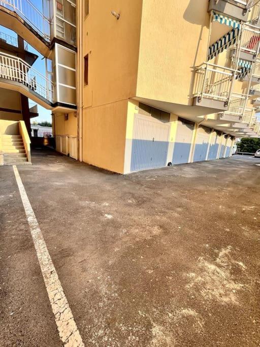 Casa Solymar Apartman Vallecrosia Kültér fotó