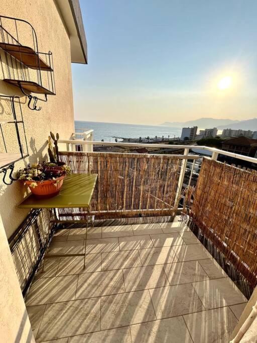 Casa Solymar Apartman Vallecrosia Kültér fotó