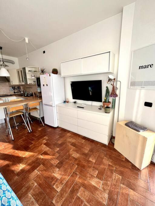 Casa Solymar Apartman Vallecrosia Kültér fotó