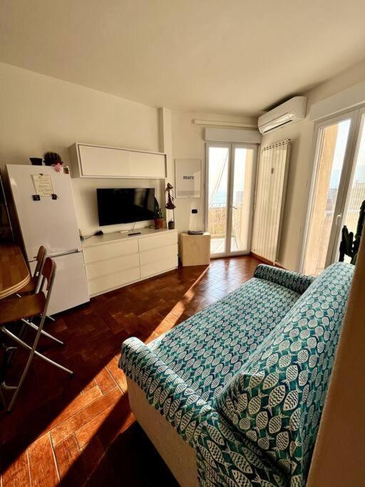 Casa Solymar Apartman Vallecrosia Kültér fotó